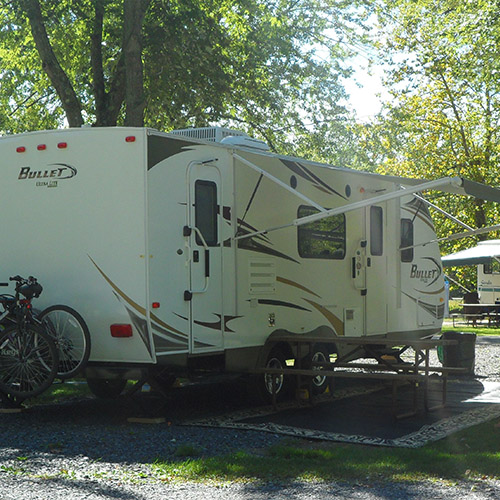 RV Sites 30/50 AMP Electric/Water/Sewer/Wi-Fi (Full Hook Up):